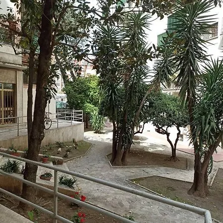 Metro A Apartmán *