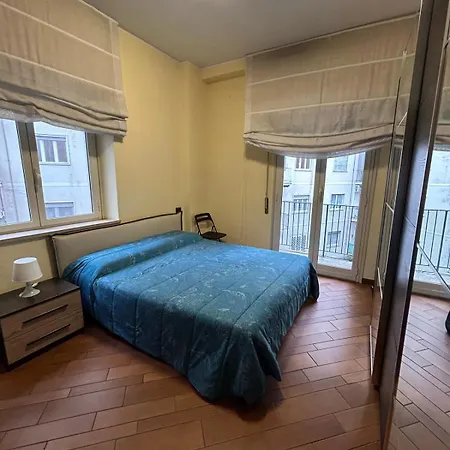 Metro A Apartmán *
